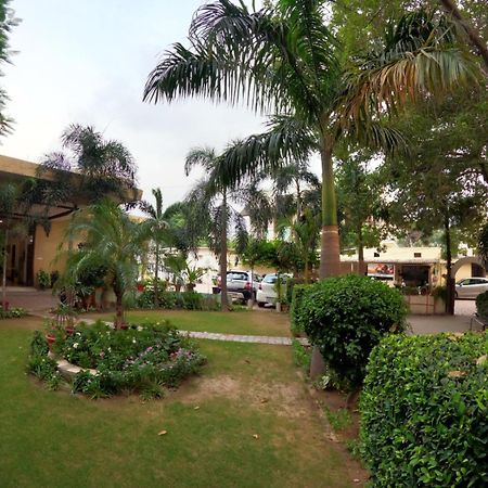 Sheela Stays Ludhiana Exteriör bild