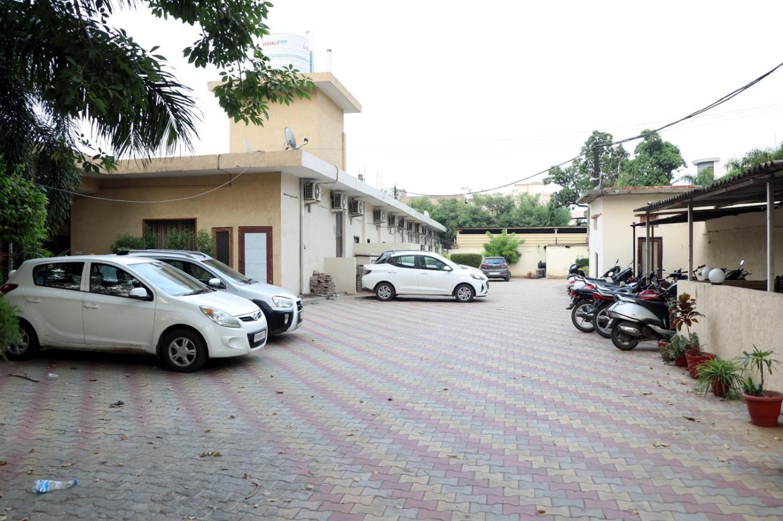 Sheela Stays Ludhiana Exteriör bild