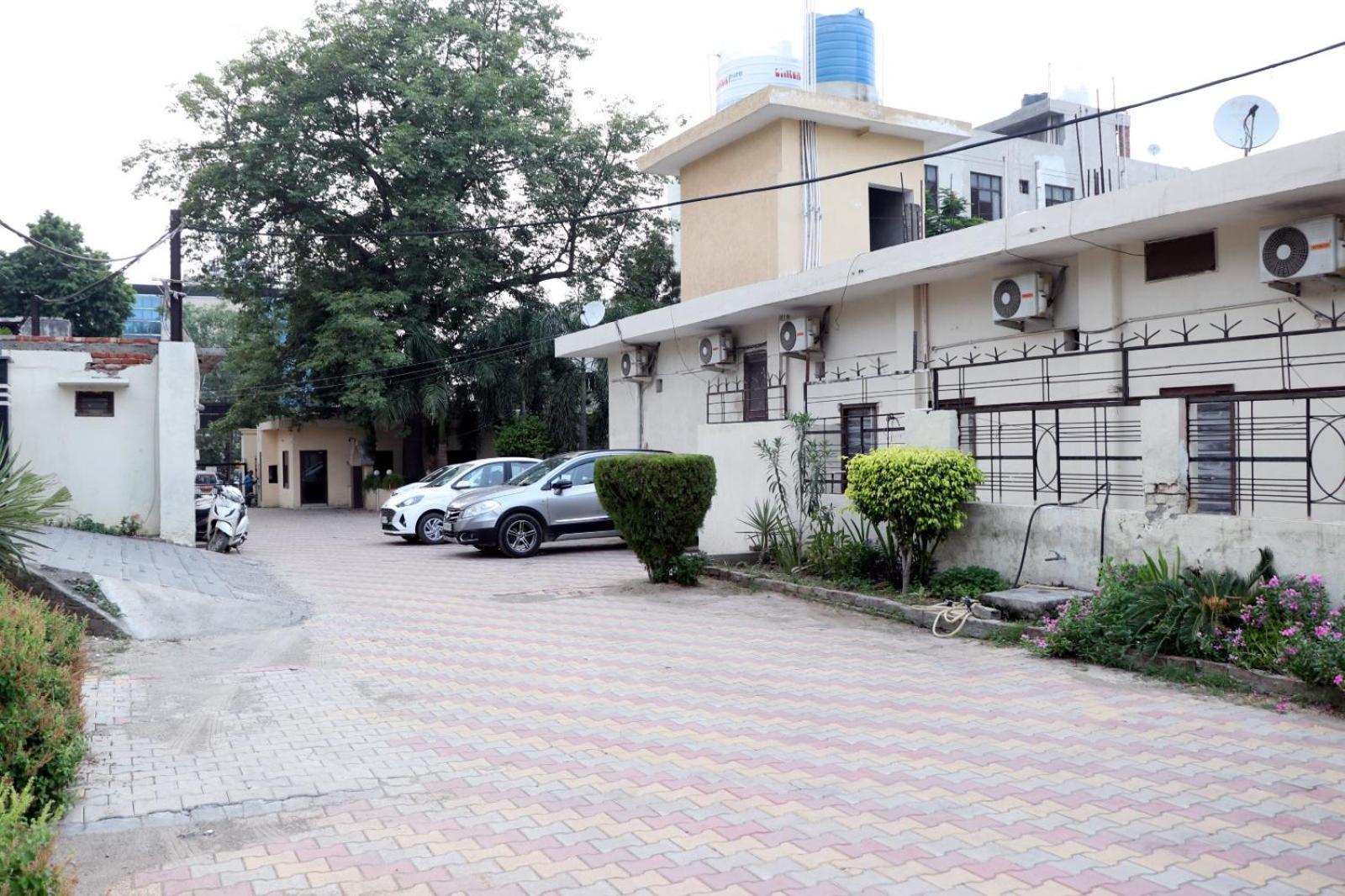 Sheela Stays Ludhiana Exteriör bild