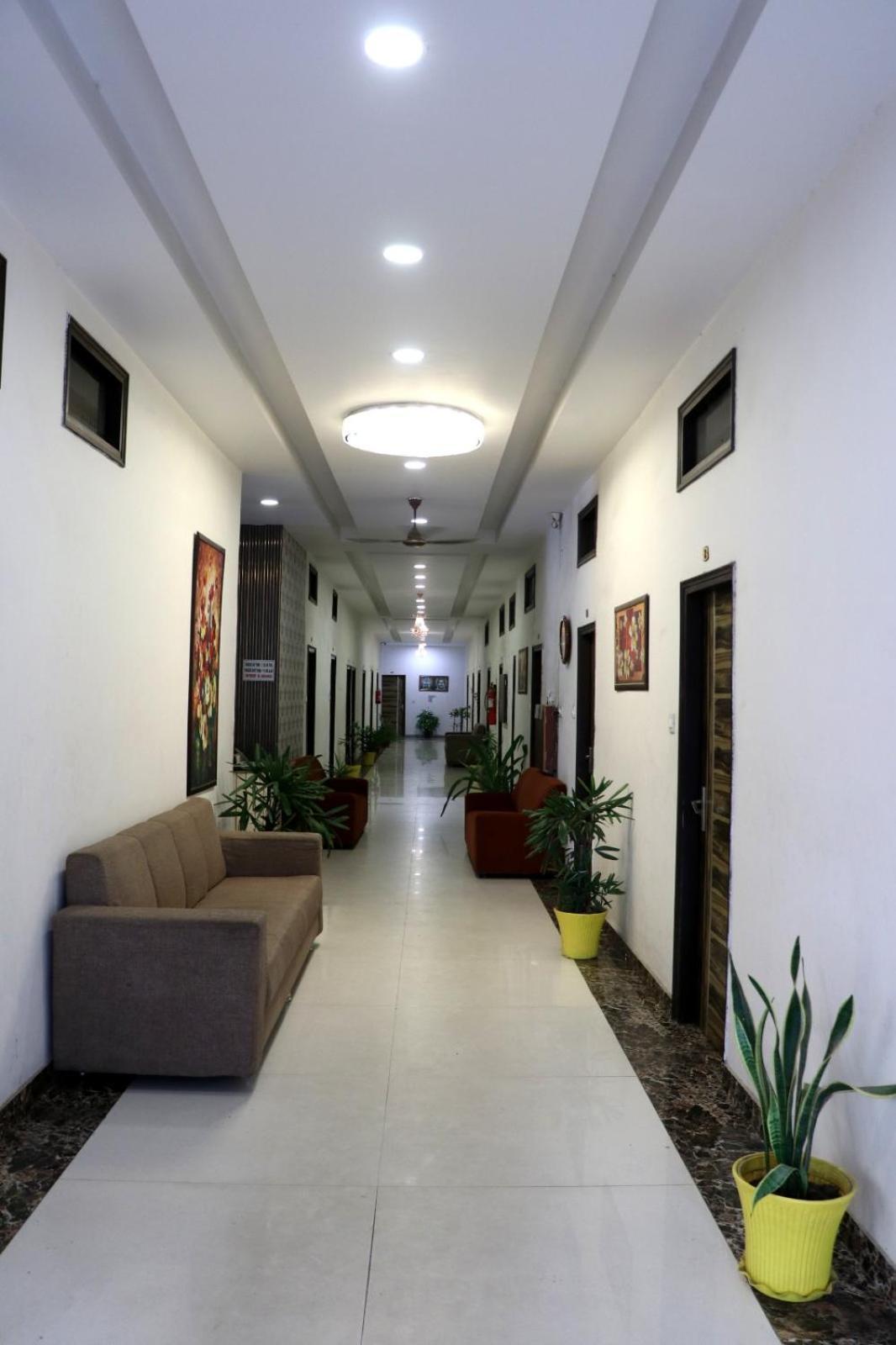 Sheela Stays Ludhiana Exteriör bild