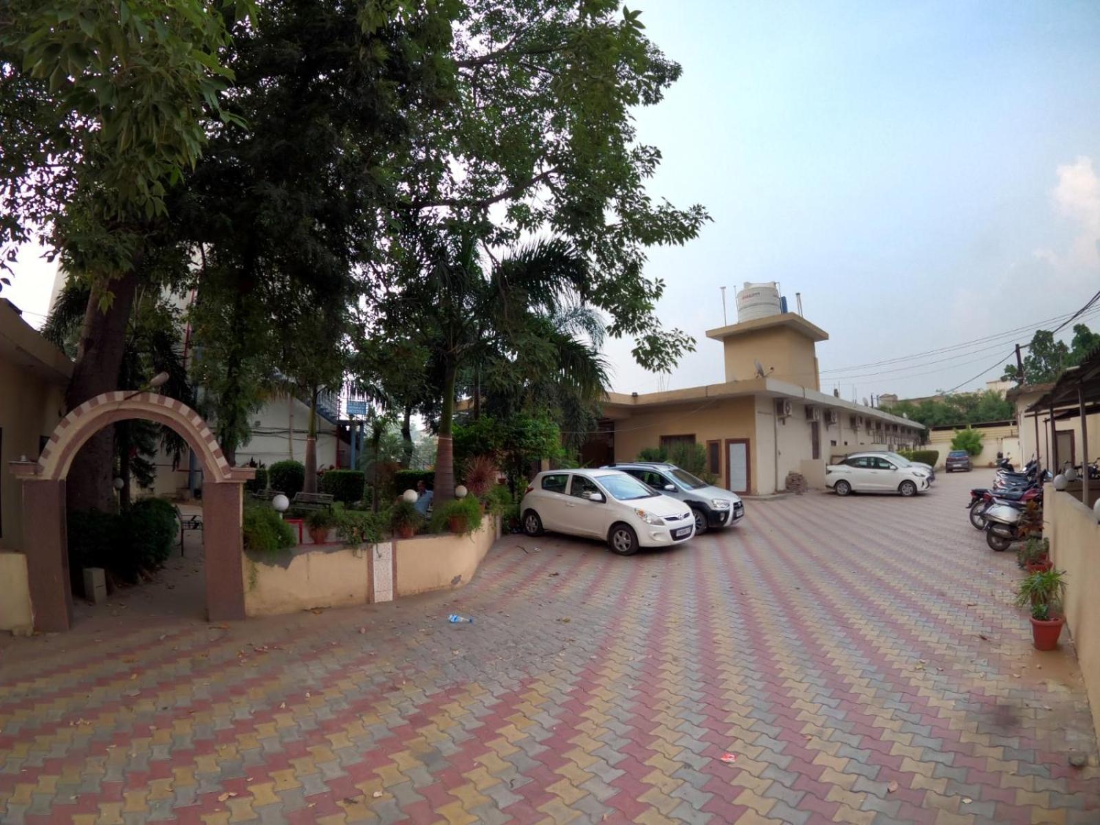 Sheela Stays Ludhiana Exteriör bild