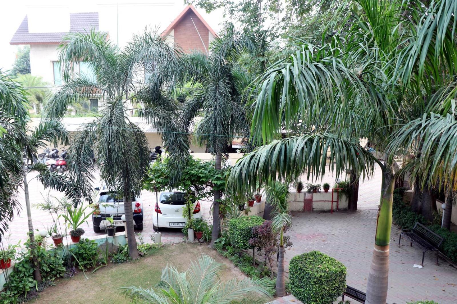 Sheela Stays Ludhiana Exteriör bild