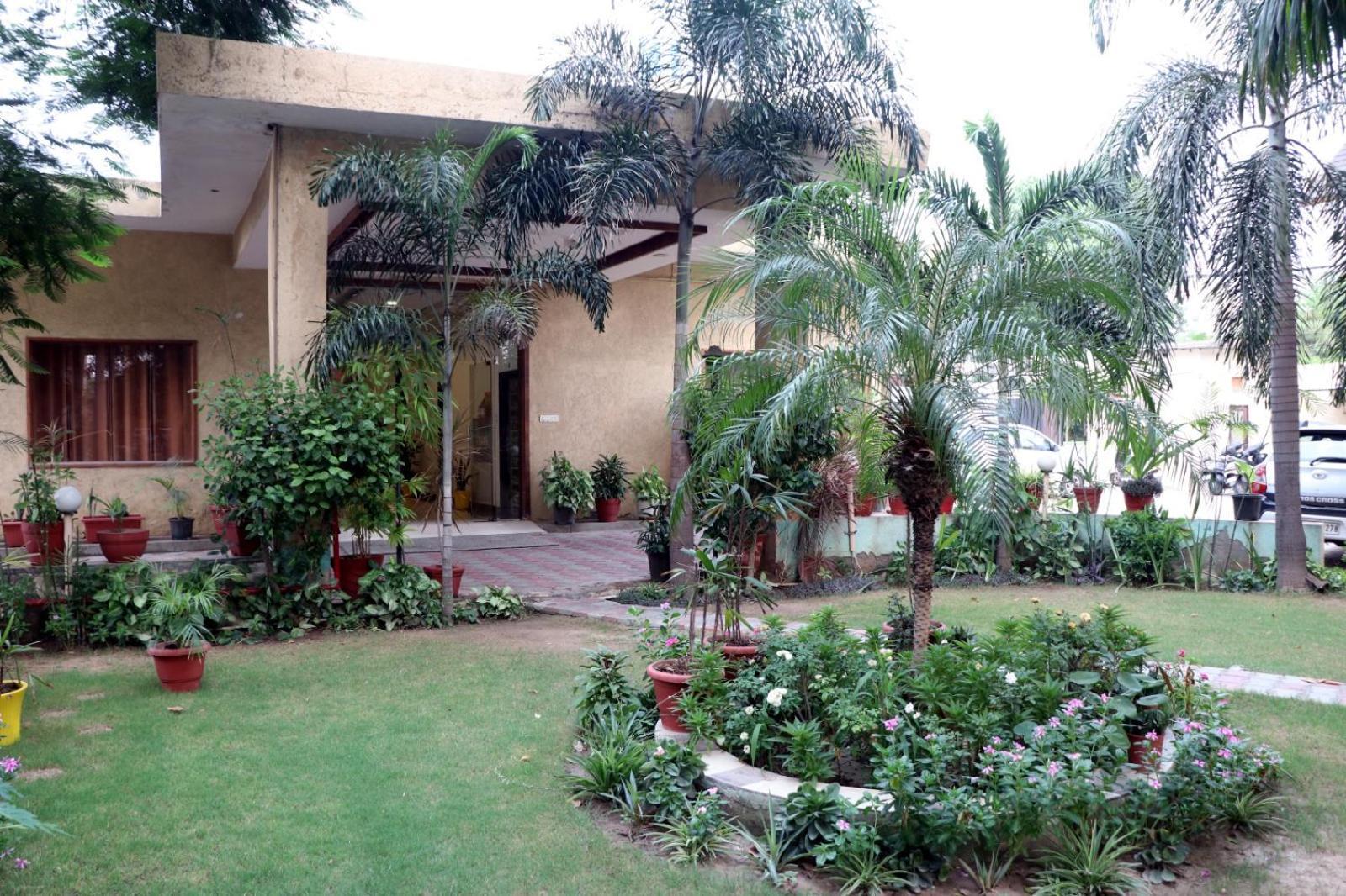 Sheela Stays Ludhiana Exteriör bild
